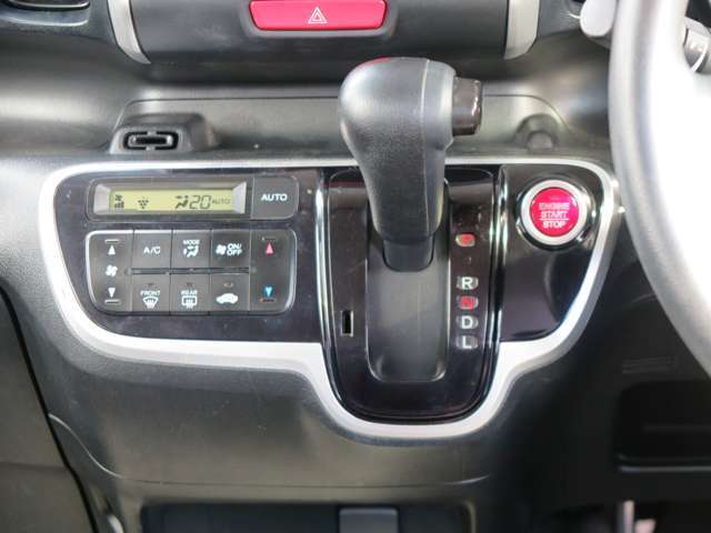 総在庫数70台以上を展示しております♪欲しい車がきっと見つかる！！まずは一度ご来店下さい♪また、愛車の買い取りも行っております！車を買うのも売るのもKEIZUへ♪