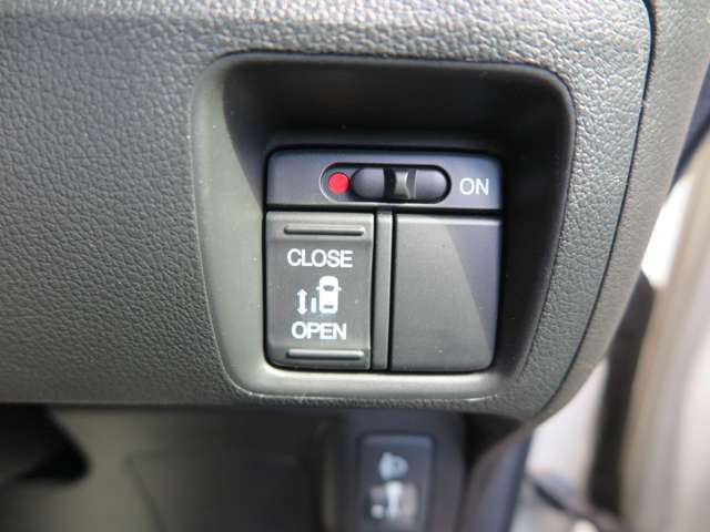 総在庫数70台以上を展示しております♪欲しい車がきっと見つかる！！まずは一度ご来店下さい♪また、愛車の買い取りも行っております！車を買うのも売るのもKEIZUへ♪