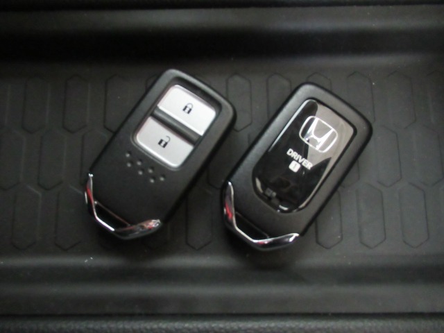 ■スマートキー付きですからドアの開閉も楽々ですよ☆欠かせない装備ですよ☆