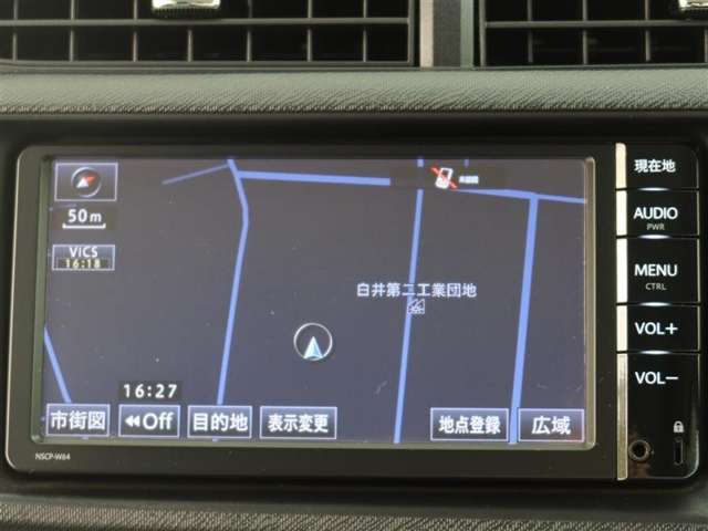 ナビゲーション付き。タッチパネル式で使いやすく、お出かけもラクラクです。