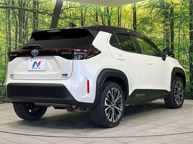 ☆全国のネクステージからお取り寄せが可能※！遠方の店舗に展示してあるクルマが気になる場合も、最寄りの店舗でご覧いただくことが可能です！是非私たちに要望をお聞かせください！※別途費用