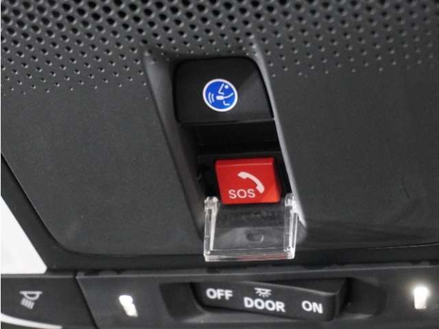 新世代コネクテッド技術「Honda CONNECT」搭載。緊急時にオペレーターのサポートを受けることも可能です。
