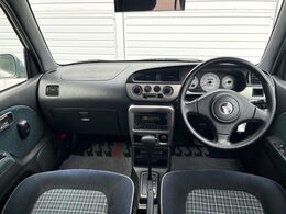 グループ総在庫数約30，000台！！全国の系列店からメーカー・車種問わずご紹介出来るので、あなたにピッタリのお車が見つかるはずです♪まずはお問い合わせ下さい☆