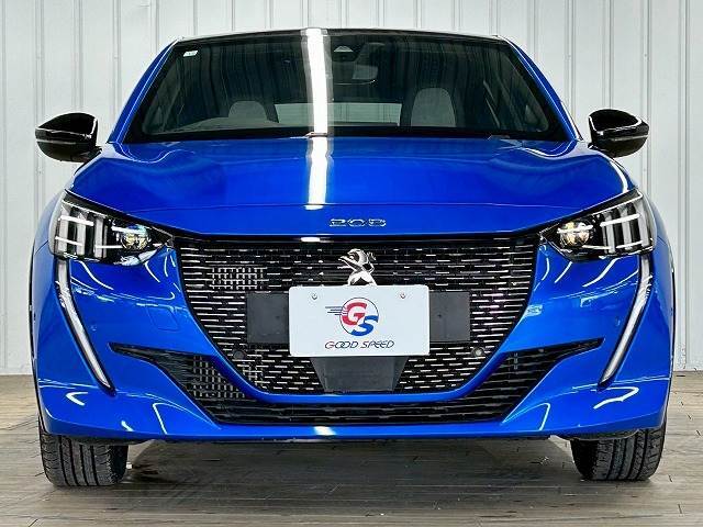 輸入車専門店。弊社は中古車から新車・登録済未使用車まで幅広く取り扱いしております。グッドスピードではグループ総在庫3000台以上を常時展示しており、品質に拘った車両を展示しております。