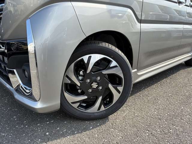☆パッカーズ保証☆　新車登録から5年、もしくは10万キロまで、当社の方で保証させて頂きます。中古車の場合は3ヶ月、3000キロでございます。