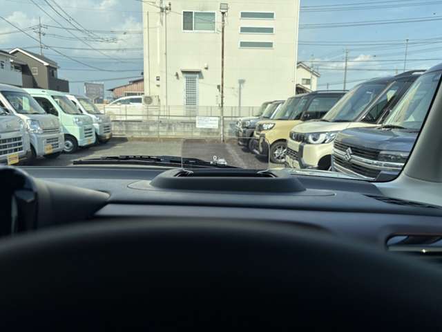 販売部門では月100台お任せいただき、車検部門では月に500台お任せ頂いております！豊富な販売や車検の実績を積んだスタッフが対応をさせて頂きますのでご安心してご来店くださいませ！※2023年実績