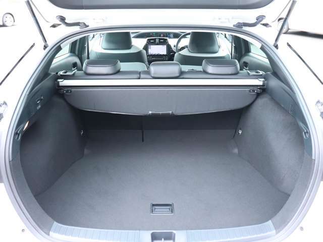 事業内容　：中古車、新車、車検、板金塗装、新品＆中古パーツ取付け、自動車保険、ドレスアップ（イベント出展車製作多数）