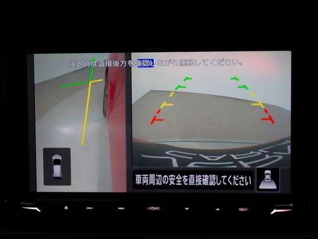 バックカメラも付いています。駐車の時に便利なのはもちろんの事、後方死角にいる子供たちに気が付くことができるので安心安全ですね