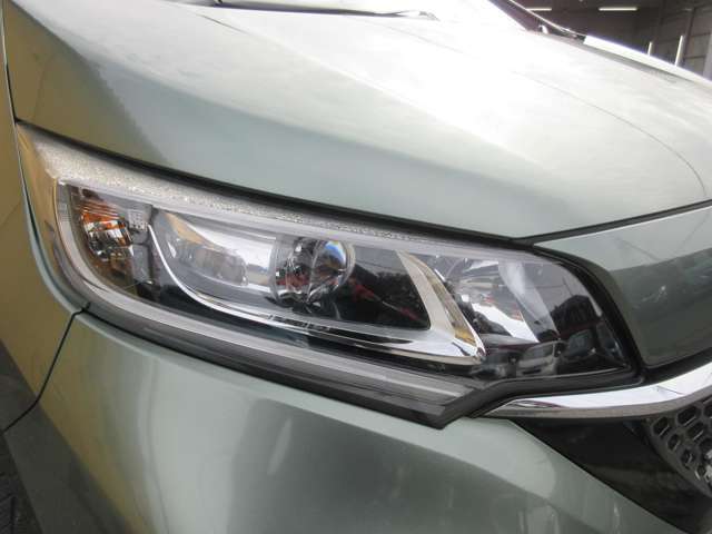 お車の知識がなくても大丈夫です！お車に詳しい専門スタッフが丁寧親切にご説明させていただきますのでお気軽にご質問下さい！