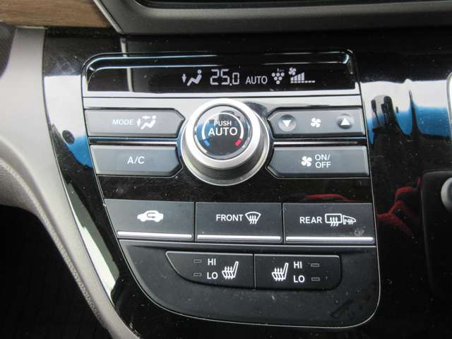 国土交通省認証整備工場が4店舗・指定工場1店舗。自社積載車も完備！納車整備から購入後のサポートもおまかせ下さい！