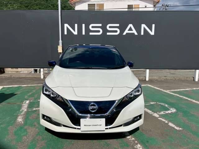 夜間も明るく、ドライブが楽しめるLEDヘッドライト搭載です(^^)/視認性が高まり安心安全ですね。