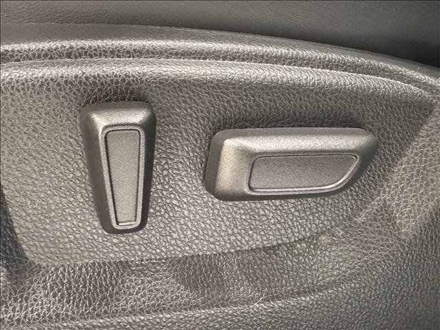 【パワーシート】装備されております！ シートの微調整が可能になっております！