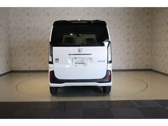 当社グループにてカー用品エクステリア＆ナビ、パーツインテリアもカスタムOKです！ご相談お待ちしております！