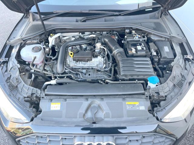 ●当店では、各メーカーの専用診断テスターを導入。国家資格を持つテクニカルスタッフも常駐しておりますので、万が一の際にも安心してご利用いただけます。