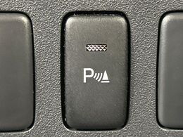 【コーナーセンサー】大きなお車を運転するのが不安な方でも、ブザーと光でお知らせ致します♪もちろん頼りきりはNGです！