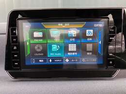 ナビはもちろんCD・DVDを楽しむことができます。またスマートフォンとナビをBluetoothでつなぐことで音楽を聴くことも出来ます！