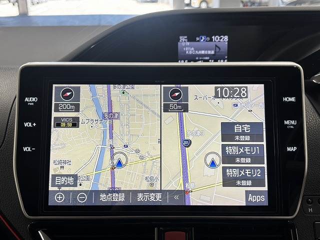 純正10インチナビ装備！！フルセグTV　CD　DVD再生　Bluetooth搭載！！