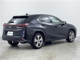 【右斜後】ガリバーの保証は、走行距離が無制限！電球や消耗品、ナビ等の社外品も保証対象。末永いカーライフに対応する充実した保証内容（保証期間によって保証内容は変わります。)