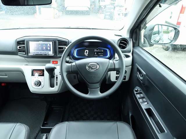 当店近くの駅は宇都宮駅です！もし、電車でご来店の場合はスタッフが駅までお迎えに上がります！事前にご連絡を頂ければ予定を空けてお待ちしておりますのでお気軽にお申し付けください！