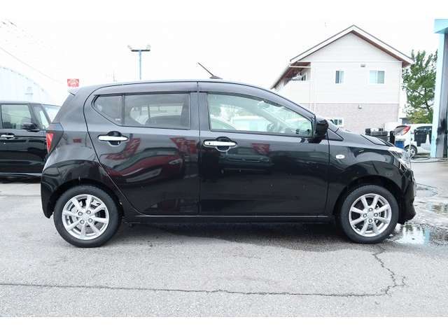 お客様に分かりやすく・お買得に！！そしてご満足いただけるサービスをお届けいたします！新車・登録済み未使用車ももちろん取り扱っております！！！目指せ！満足度！地域NO.1！！