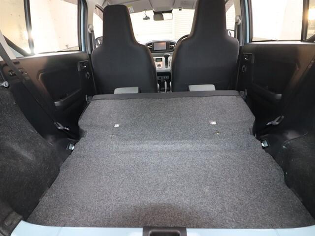 お車のご購入は　カーセブンメガ三郷店にお任せ！入庫の流通がシンプルでおトクな下取り車、買取車が多数在庫！また、とても魅力的なオークションカーも勢ぞろい♪広大な展示場に300台以上の在庫がございます♪