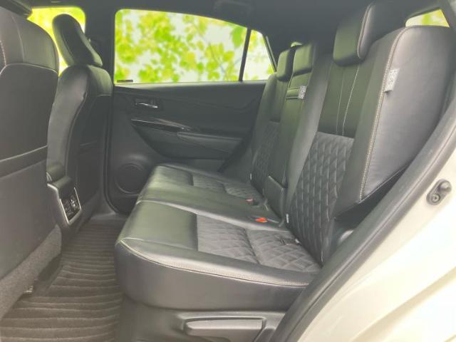 WECARSでは各商談席に大型モニターをご用意しております！見やすい大画面でゆったりと全国の在庫をご覧いただけます！是非ご来店お待ちしております！