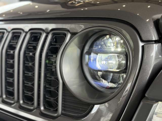 当店の中古車は、プロの目で選び、しっかり整備された良質車のみを販売しています。また表示価格は、すべて整備費用込みの価格です