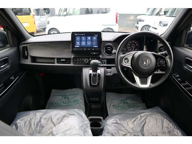 ギャザズナビ★ブルセグTV★Bluetooth接続★バックカメラ★ETC★シートヒーター★当社デモカー★ディーラー保証付★車検R9/2まで★全ての諸経費込みの価格です！