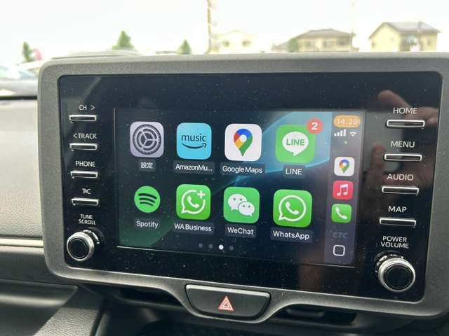 CarPlayでスマホと接続可能です