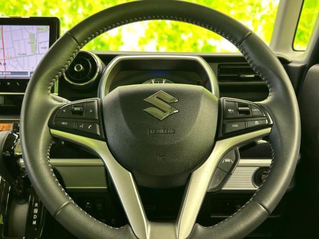 WECARSの展示場では実際に見て、触ってお車をお選びいただけます！知識の豊富な営業スタッフが様々なカーライフをご提案いたします！
