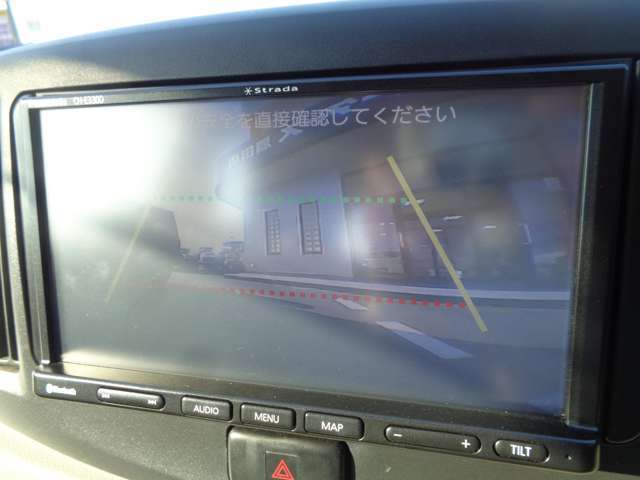 ガイド付きのバックカメラ装備で、狭い駐車場などでも安心してバックできます☆