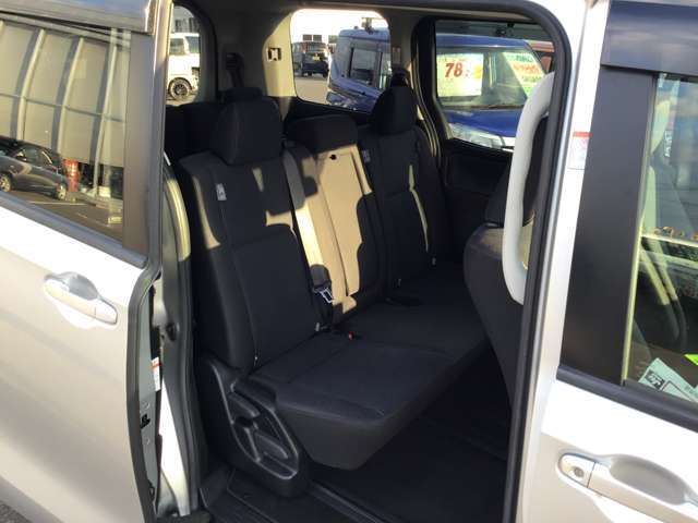 各種純正部品の交換もお任せください。