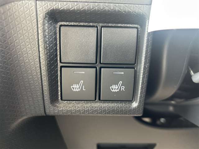 運転席＆助手席シートヒーター付き！