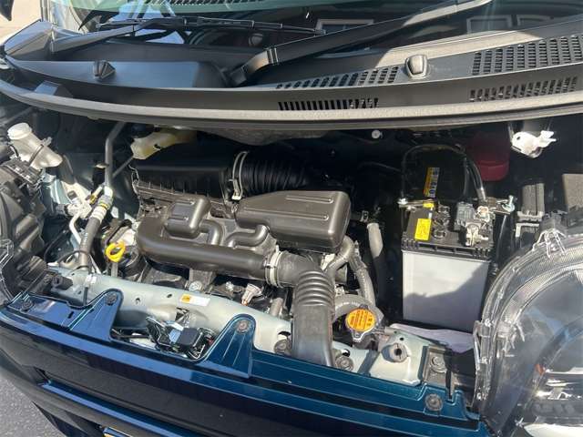 メーカー保証付きで安心して長くお乗りいただけるお車ですよ！