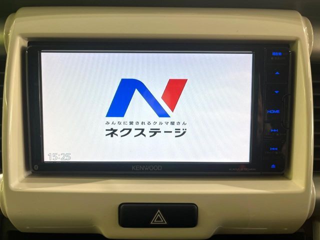 【純正ナビ】人気の純正ナビを装備しております。ナビの使いやすさはもちろん、オーディオ機能も充実！キャンプや旅行はもちろん、通勤や買い物など普段のドライブも楽しくなるはず♪