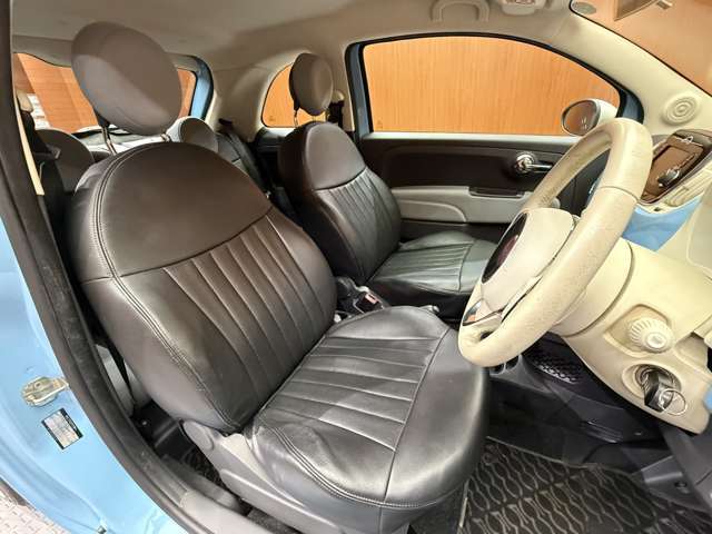 安心してカーライフを始めていただくことが出来るよう、納車前にディーラー整備工場もしくは熟練メカニックが在籍する輸入車専門の整備工場にて点検を行い、必要な整備を実施いたします。