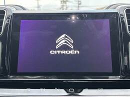純正Dオーディオ装備！！　BluetoothやApple CarPlayなどお楽しみいただけます！！