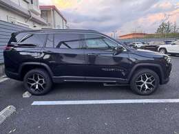 台形ホイールアーチもJeepの伝統の一つです。
