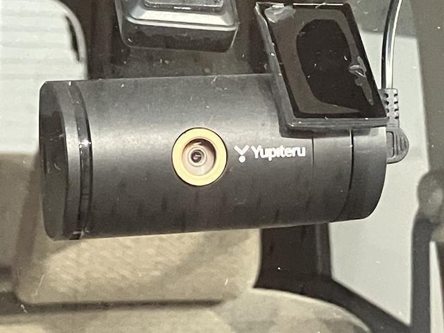 ドライブレコーダーを装備！エンジンを始動するとすぐに録画を開始します。いざというときに映像に残す事が出来ます！