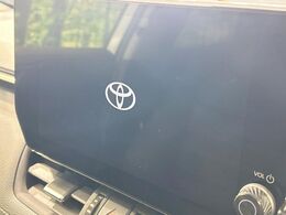 【10.5インチ　ディスプレイオーディオ】大画面のディスプレイはAppleCarPlayやAndroidAutoが利用可能。大きな画面でスマホナビアプリ等が利用いただけます♪