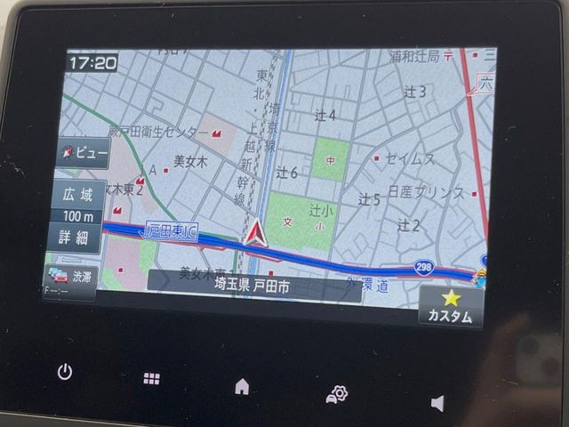 ●純正ナビ:一体感のあるナビは、高級感ある車内を演出してくれます。オーディオ機能も充実しておりますので、運転もより楽しめます♪