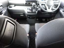 アームレストは付いておりません！