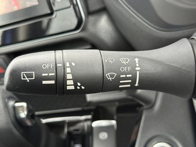 国産車から輸入車まで多様なお客様のニーズのお応えできるように、全国規模で豊富な在庫展開！車のことならWECARSへ！