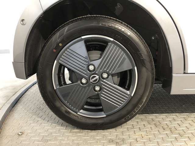 タイヤサイズは155/65R14です♪