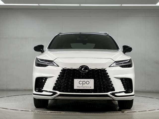 上質で洗練された快感の走りが心を揺さぶり高揚感をもたらします。