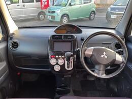 運転者にとっては日々使用することとなる運転席です。運転席が快適だと運転に集中することができますね。