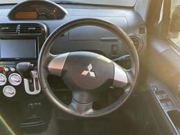 ハンドルの状態が悪いと運転に集中できませんよね。こちらの車、お気軽にお問い合わせください。