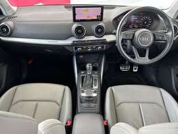 Audiのインテリアはエクステリア同様、優れたデザイン性とクオリティ、そして機能性を兼ね備えております。