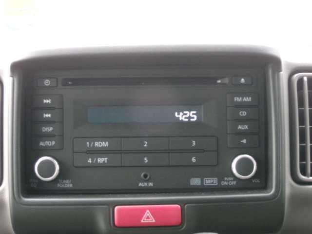 CD・AM/FMチューナーが装備されております。