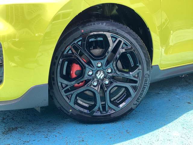 ホイール装着車です。オシャレは足元から♪